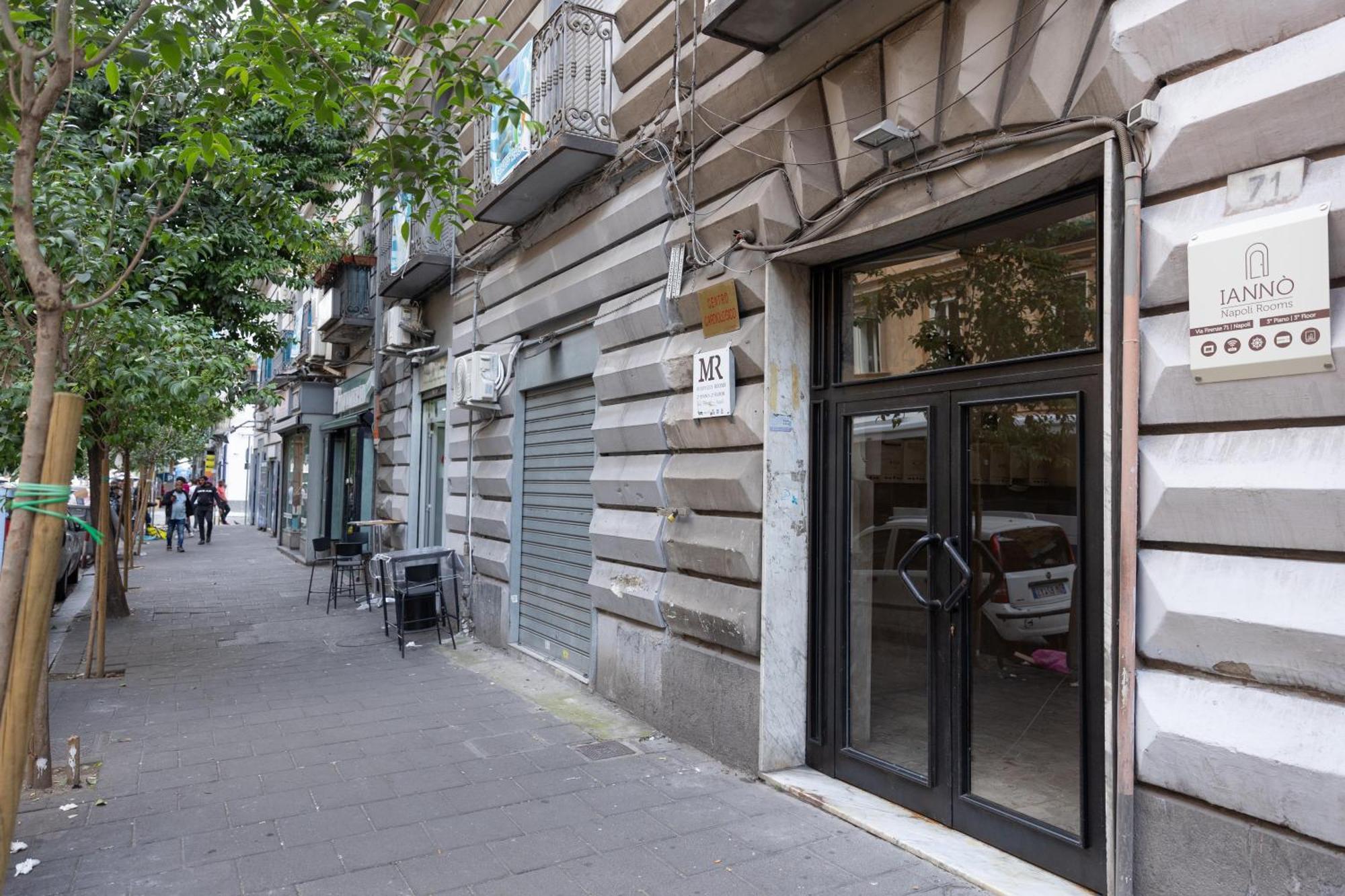 Ianno Napoli Rooms Exterior photo