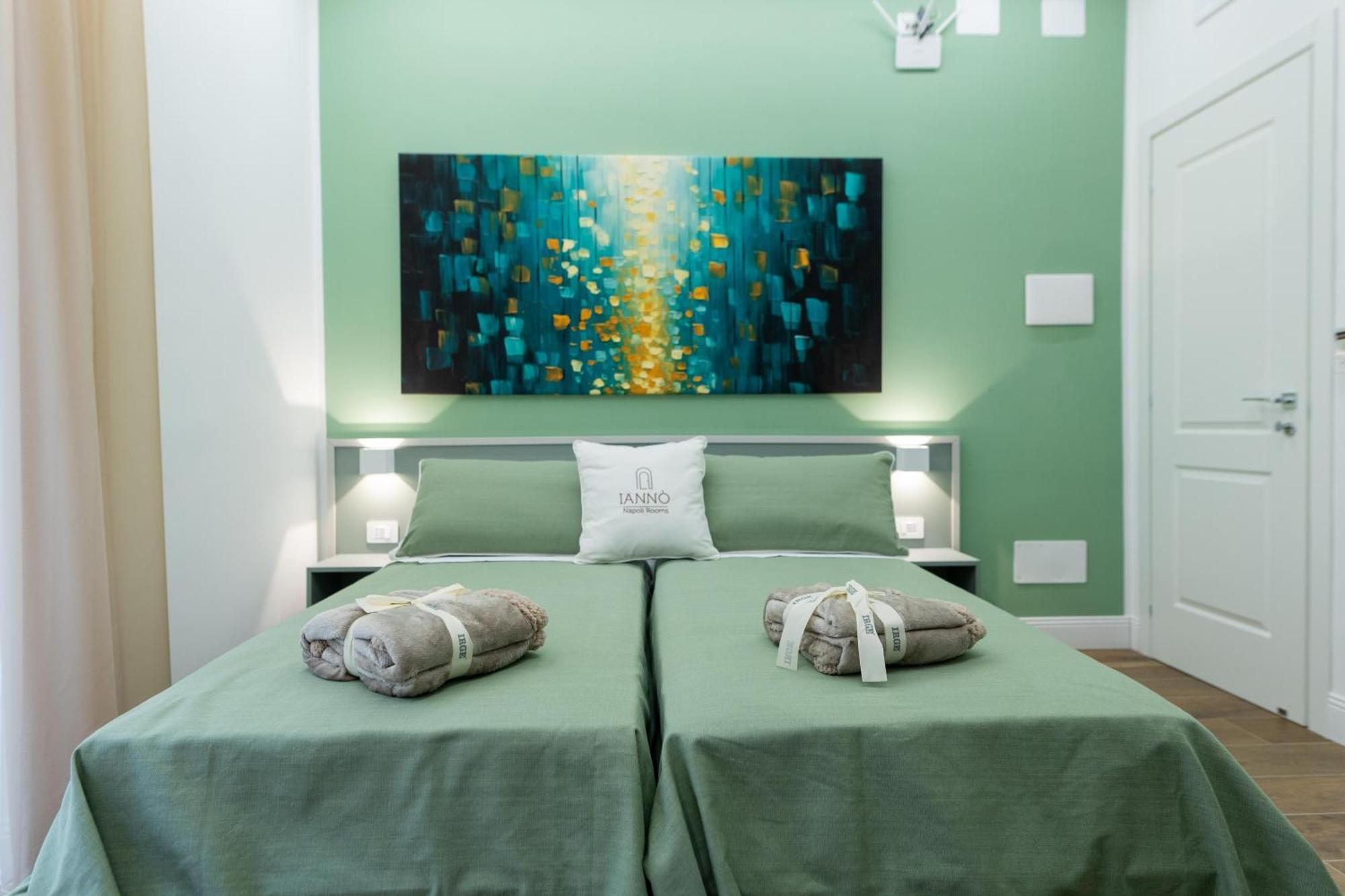Ianno Napoli Rooms Exterior photo